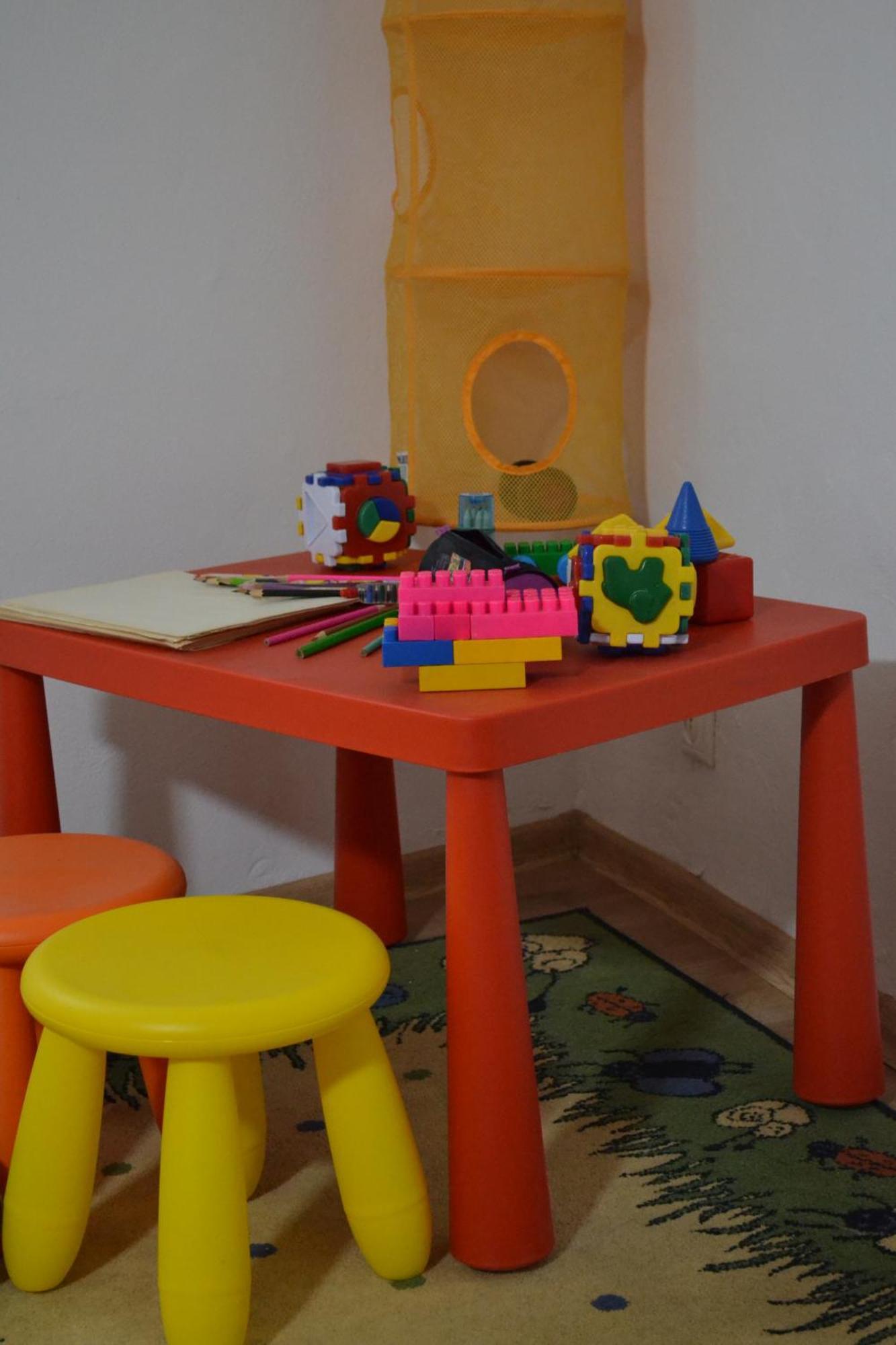 Zu Hause Pension Vrbov Buitenkant foto