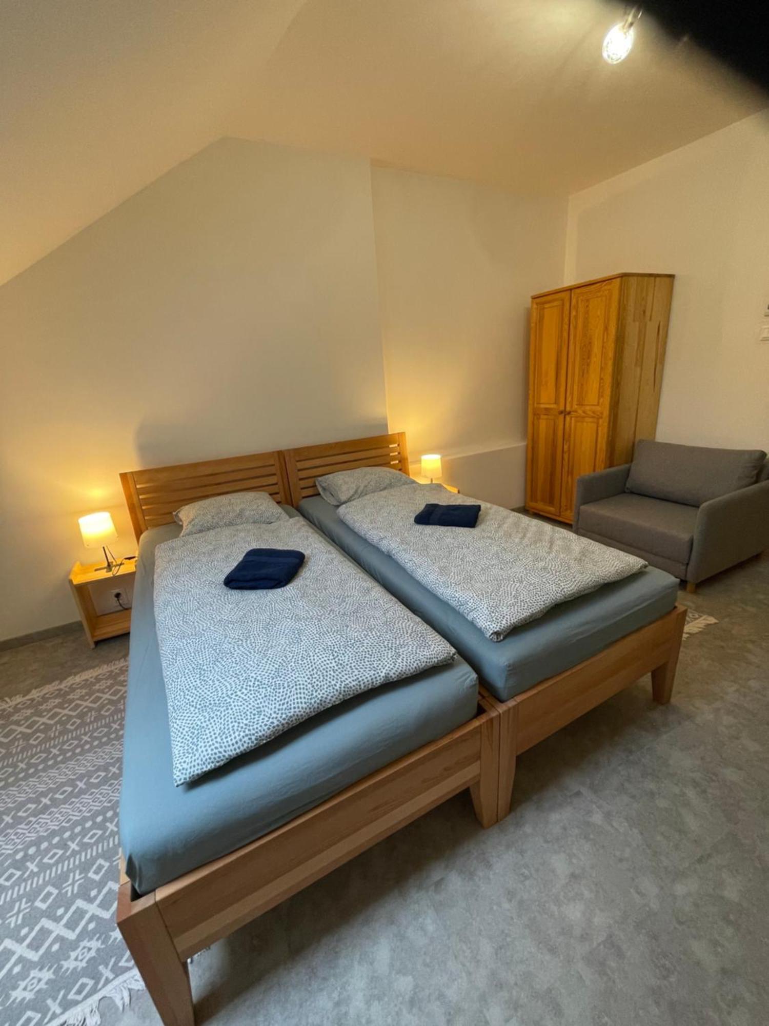 Zu Hause Pension Vrbov Kamer foto