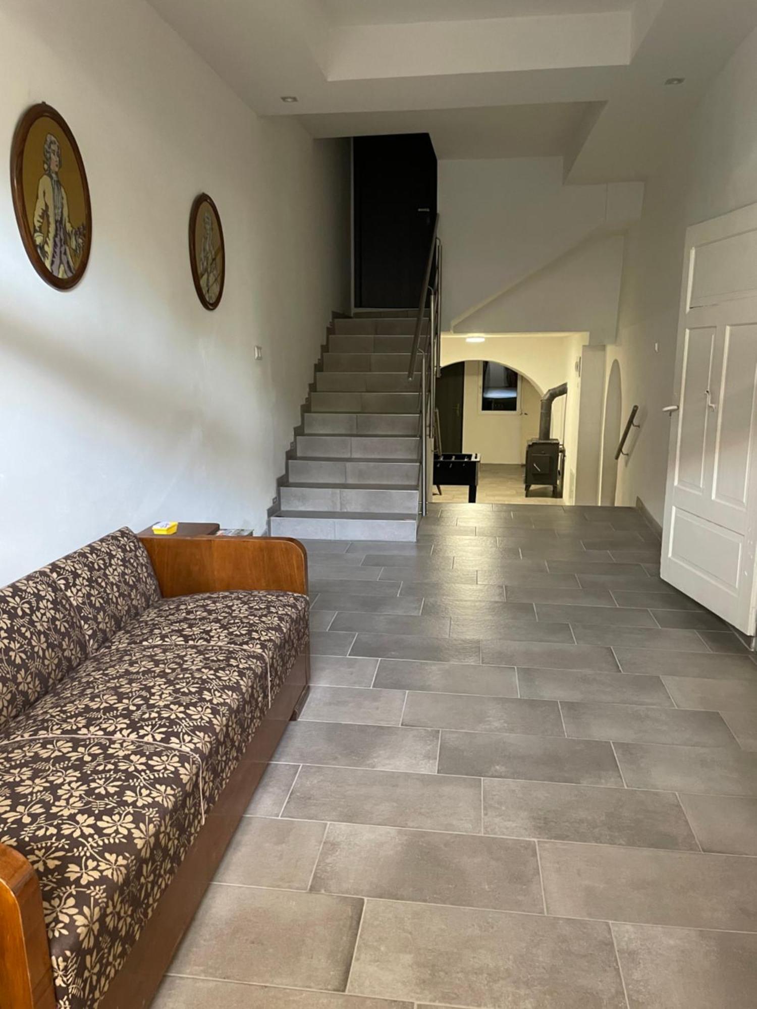 Zu Hause Pension Vrbov Buitenkant foto